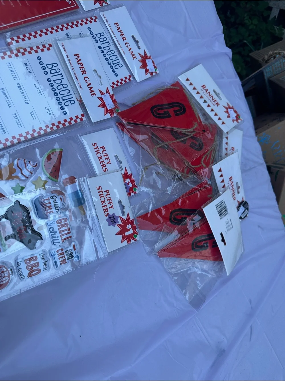 Party BBQ Paper Game & Puffy Sticker Party Kit - Red